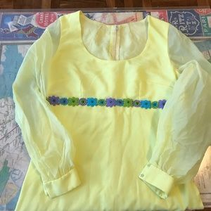 Vintage yellow flower power gown!
